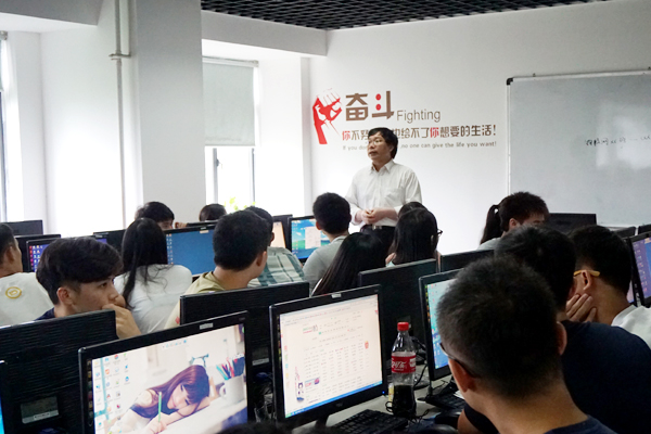 智能影音项目实战：广东海洋大学短期嵌入式培训班正式开班