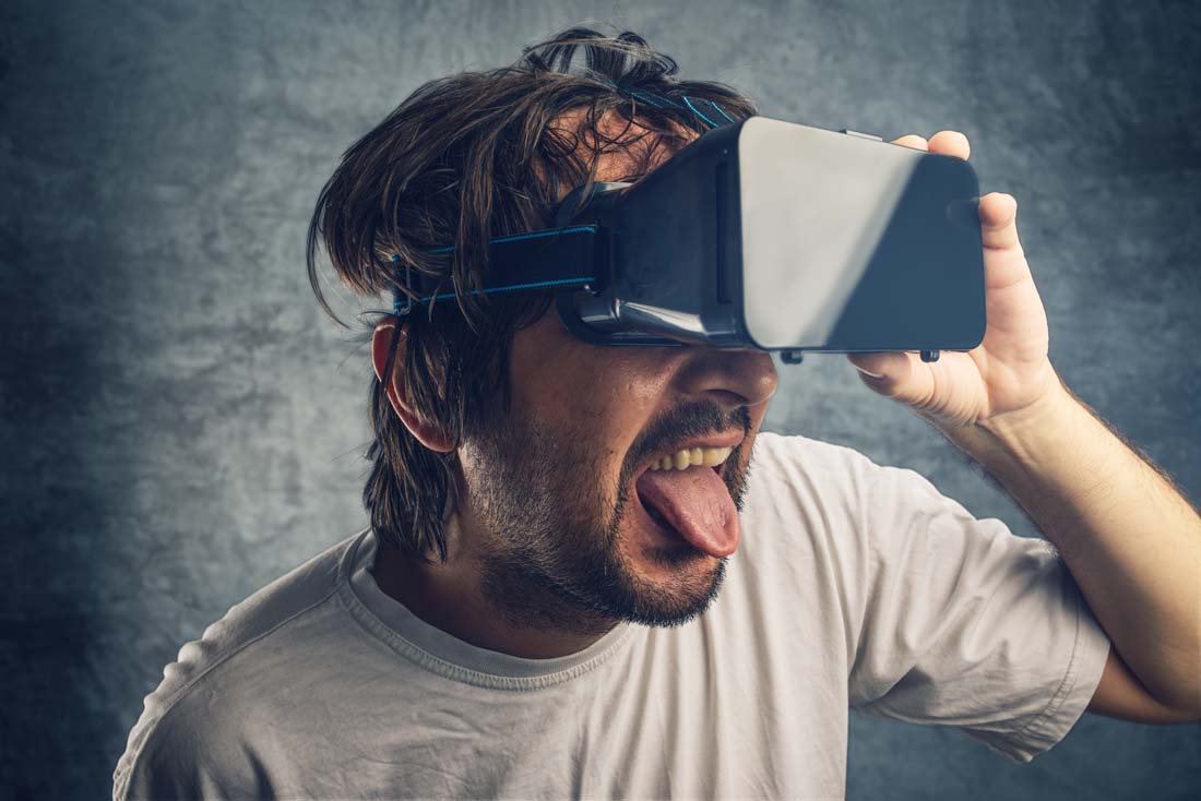 VR