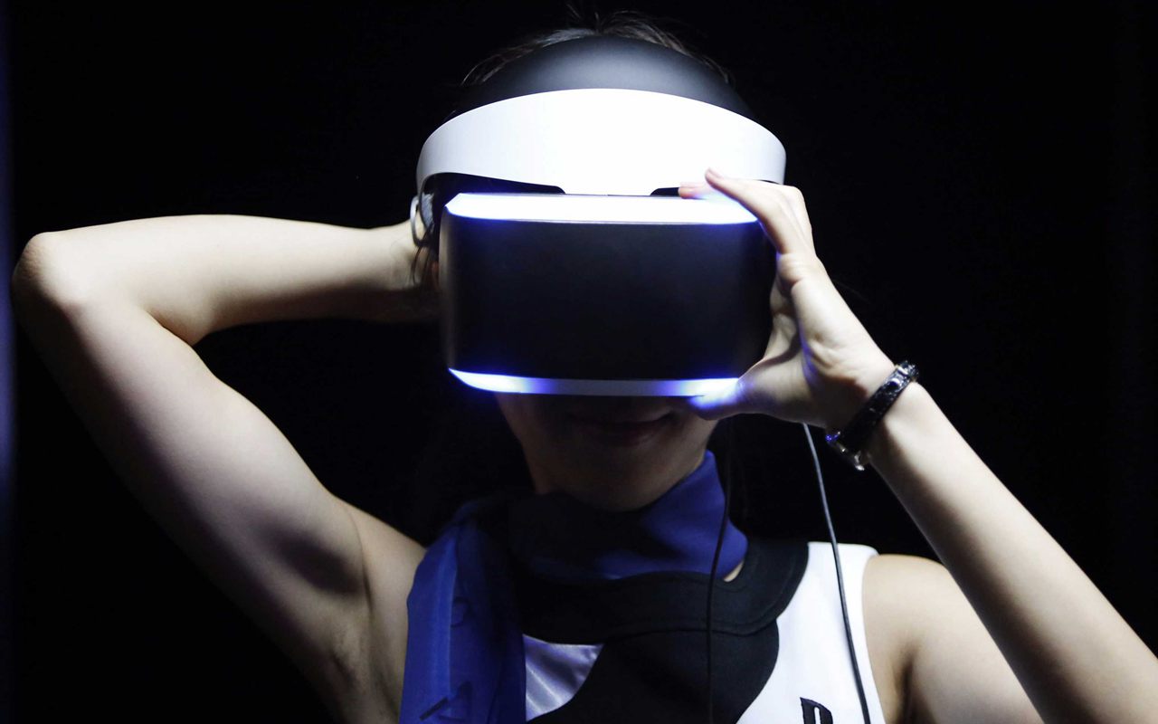 VR