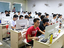 粤嵌教育web前端培训班